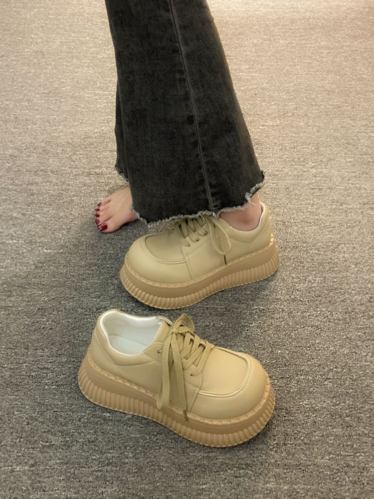 Scarpe da donna in stile britannico con suola spessa e rialzata in pelle 2025, modelli sportivi neri primaverili ed estivi, alla moda e versatili._voghion.com