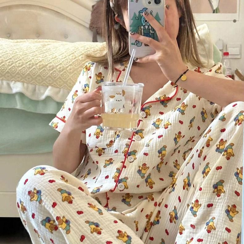2024 Sommer Neue Internet-Berühmtheit in Little Bear Kurzarmhosen Süßer und niedlicher Pyjama Damen-Heimtextilien-Set_voghion.com
