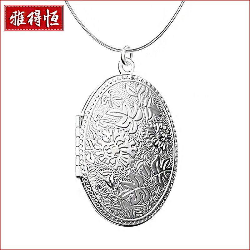Collier avec pendentif simple plaqué argent pour femme, tendance, motif boîte photo_voghion.com