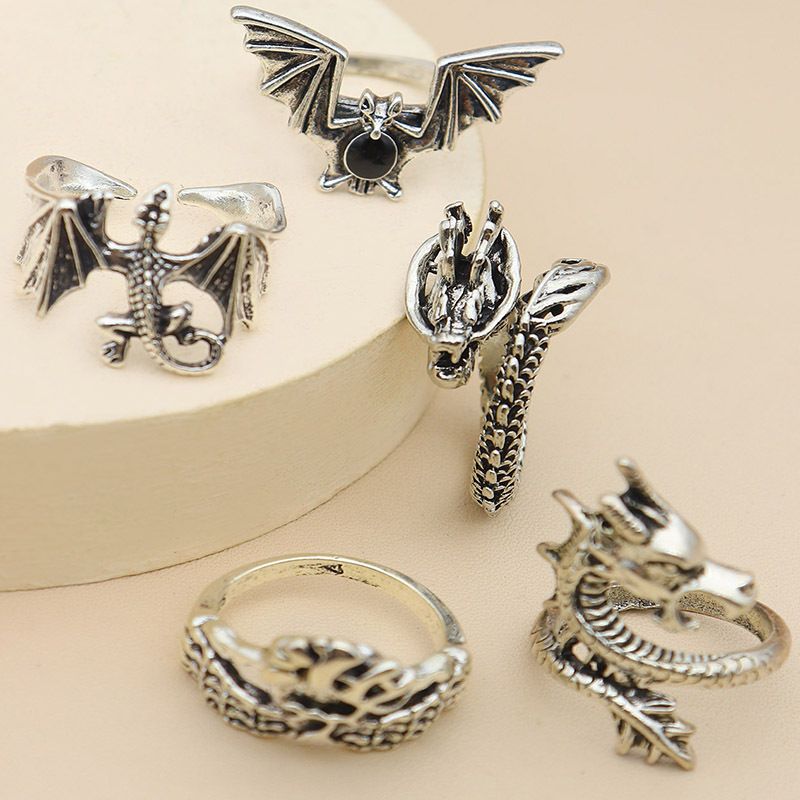 Ready Stock 5pcs Vintage Hip Hop Punk Dragon Snake Butterfly Bat Skull Retro Knuckle Joint Rings Women Gothic Finger Ring Set Animal_voghion.com
