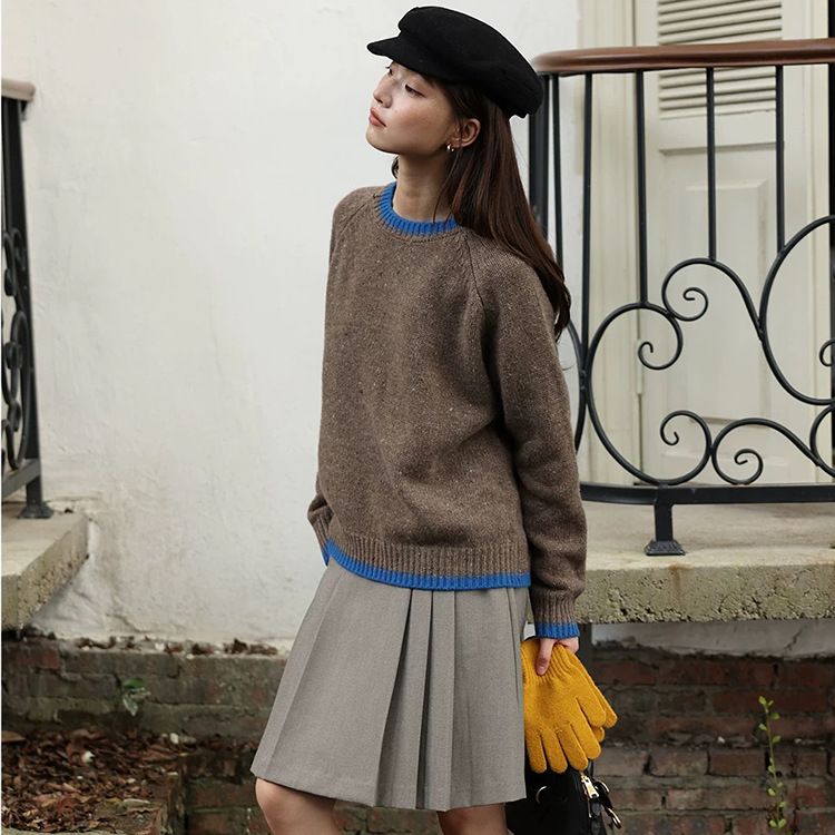 Korean Style Round Neck Color Block Women Long Sleeve Short Knitted Top Niche Design Loose Wool Sweater Base Layer_voghion.com