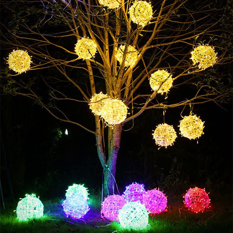 Luci a LED impermeabili con design a sfera in rattan - Luci decorative per esterni da 7 pollici, 200 lampadine LED, opzioni multicolore, telecomando_voghion.com