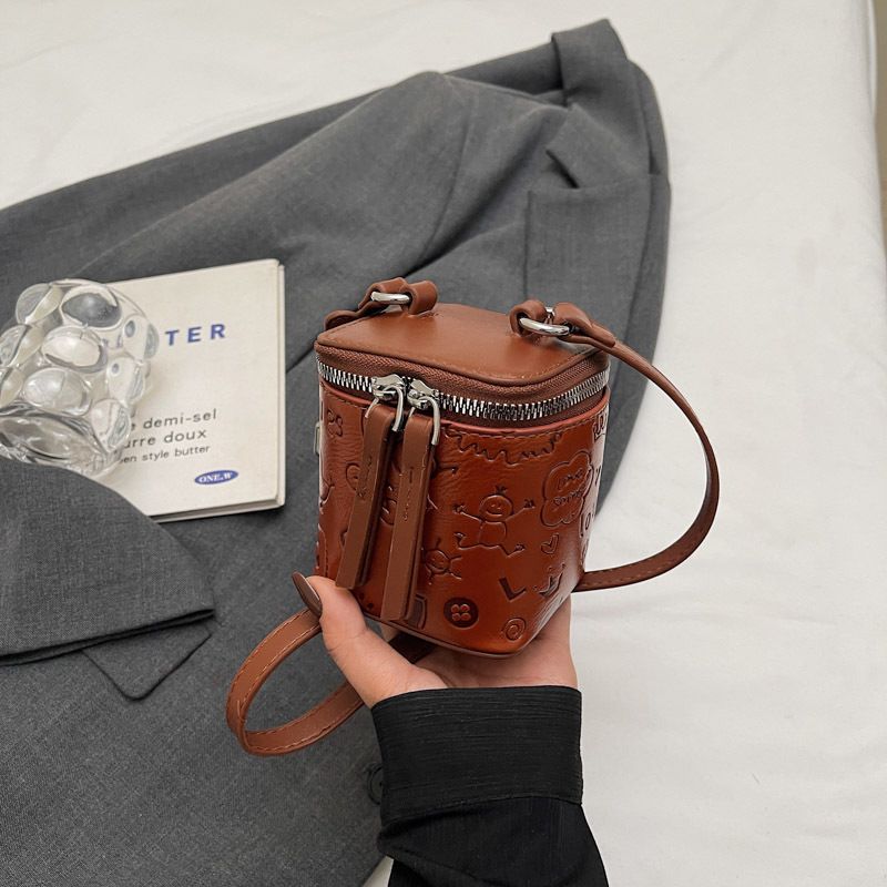 Borsa a tracolla alla moda in stile coreano per donna, 2025, nuova e semplice mini secchiello con tracolla a forma di rossetto_voghion.com