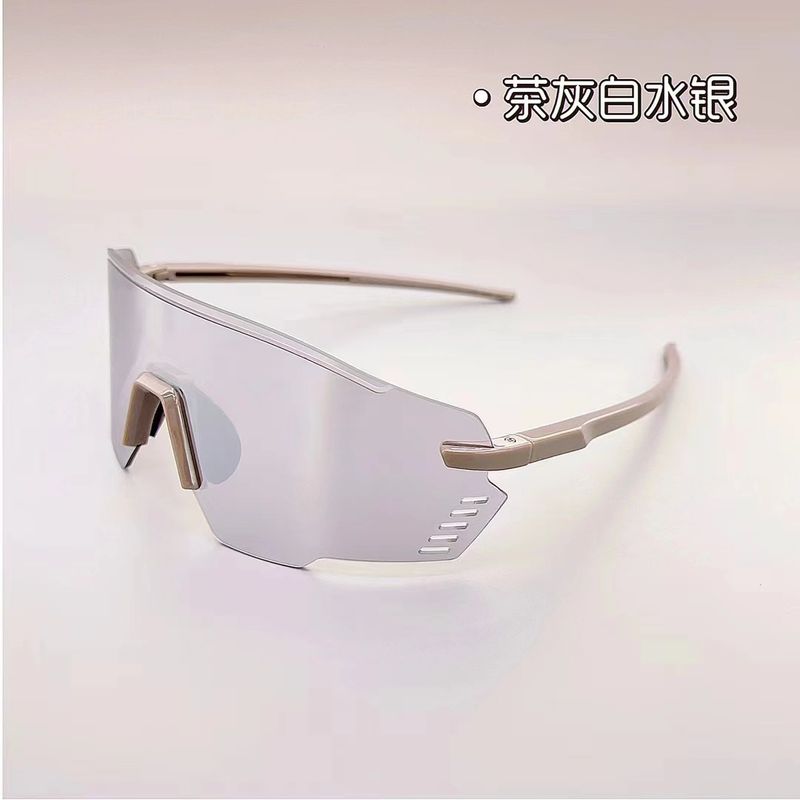 2024 New Men's Women's Mountaineering Riding Fashionable Personalized One Piece Large Frame Goggles Windproof and_voghion.com