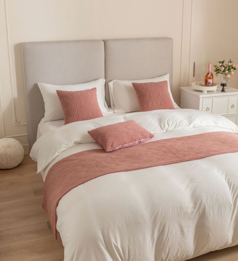 Nueva toalla de cama de terciopelo holandés con patrón de concha súper suave para hotel de alojamiento familiar_voghion.com