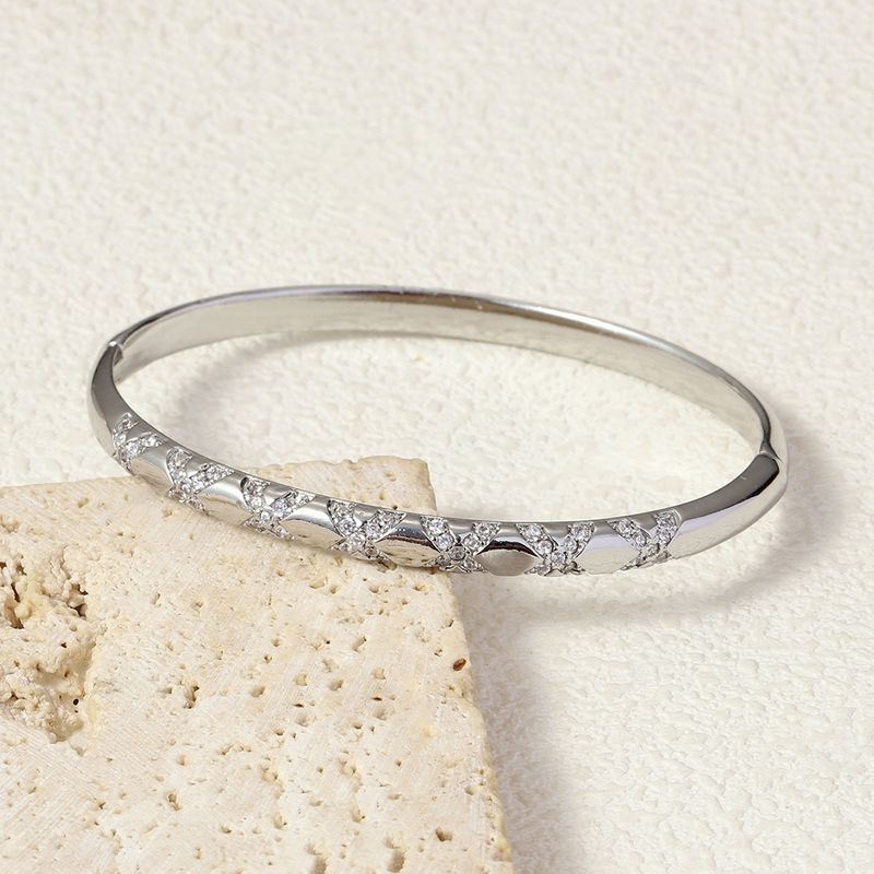 Inlaid Diamond Unique Creative Cross Snake Pattern Open Clasp Zircon Bracelet Fashion Trend Exquisite_voghion.com