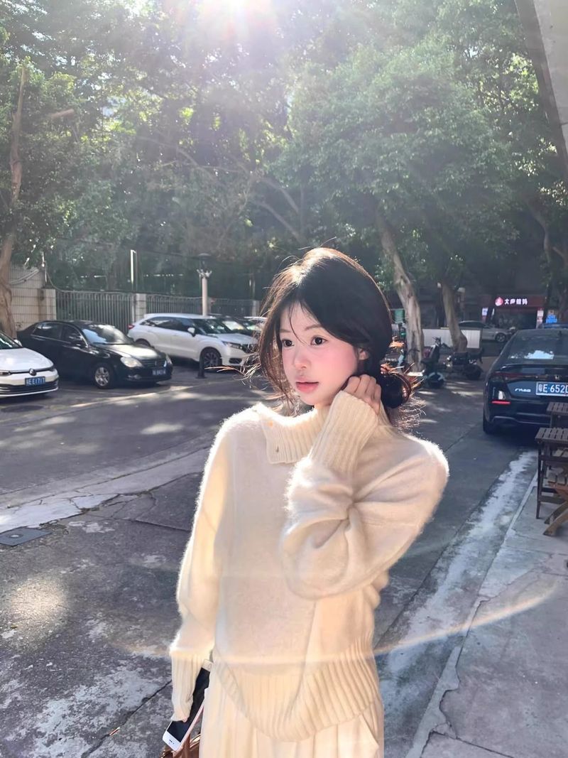 girl Lazy Style High-End Design Turtleneck Sweater Women, Loose Fit For Autumn Winter, Soft And Cozy Pullover White Top_voghion.com