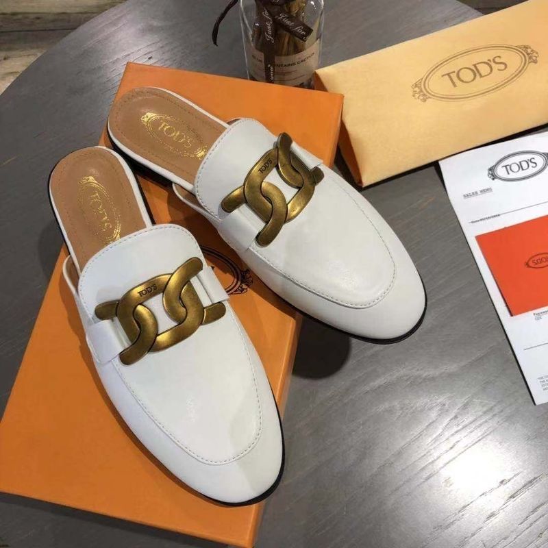 High end 2024 Potato Silk Metal Buckle Flat Bottom Muller with Baotou Half Tuo Lefu Shoes_voghion.com