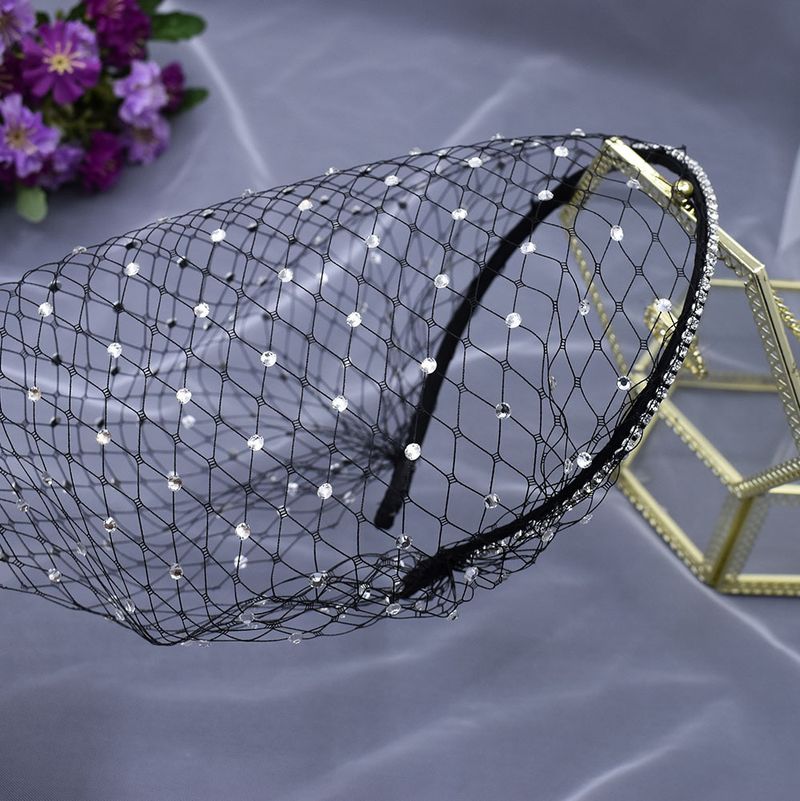 Faixa de cabelo com véu de cristal brilhante para mulheres - elegante acessório de cabeça para noivas com malha densa de strass, perfeito para casamentos, festas e ocasiões especiais_voghion.com