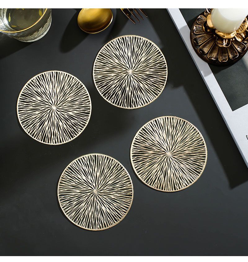 Sottobicchieri moderni e minimalisti in PVC: tappetini rotondi antiscivolo, resistenti al calore e biodegradabili, in oro/argento/rosso/oro rosa_voghion.com