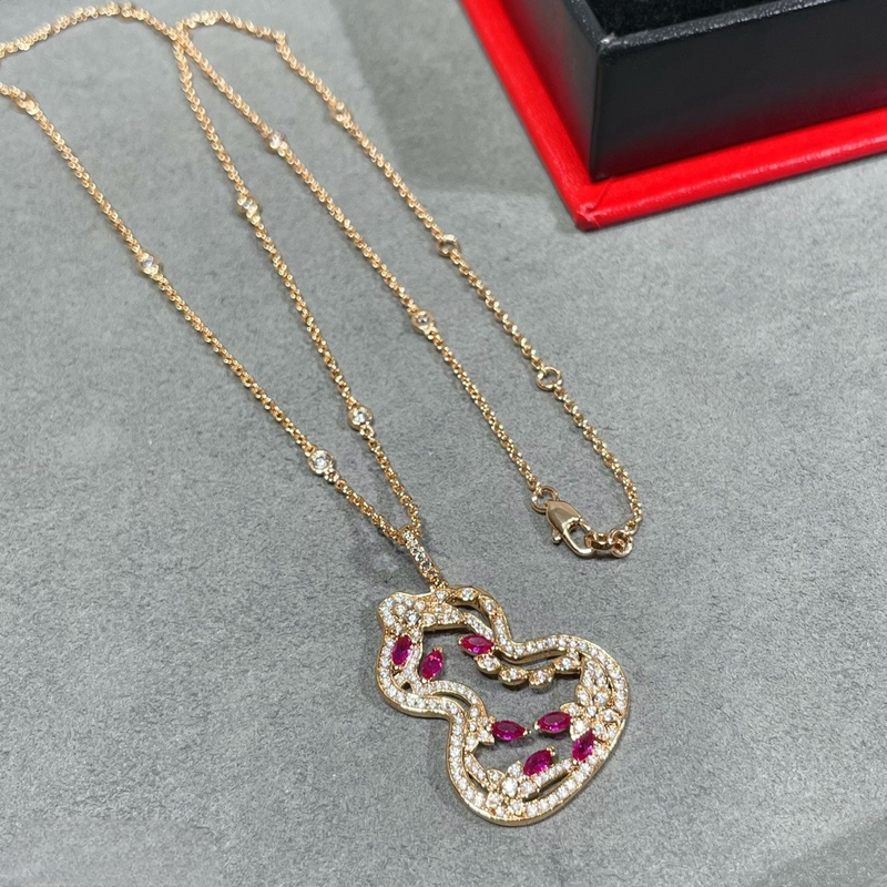 Designer's Classic Women's CNC Sculpture Full Diamond V Golden Vine Gourd Necklace with Rose Gold Plated Hollow Collar Chain_voghion.com