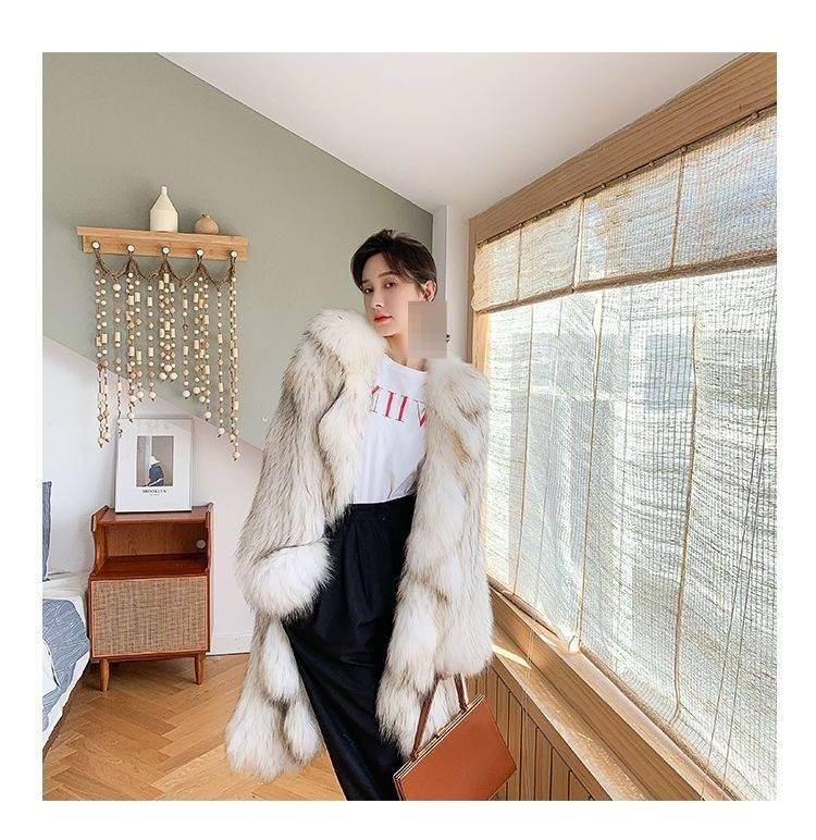 Cappotto invernale di lusso da donna in pelliccia sintetica di procione – Giacca lunga in peluche con collo staccabile (S-XXL, jacquard bianco)_voghion.com