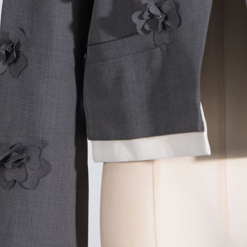 Women's Clothing Simple style small suit for women autumn new comfortable casual versatile three dimensional flower short suit jacket for women_voghion.com