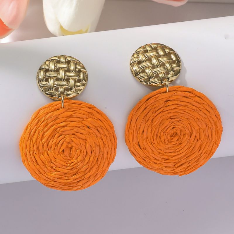 Dopaminfarbene, runde Ohrringe aus gewebtem Raffiafasergewebe – elegant und hochwertig – Schmuck für Damen_voghion.com