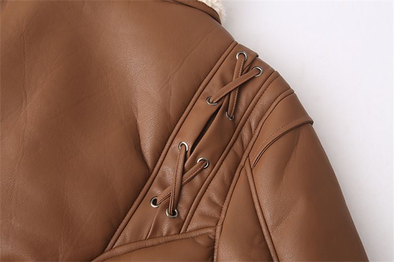Chaqueta retro de ante sintético – Abrigo biker corto con cinturón de inspiración vintage (claro/oscuro, estilo chic de los años 70)_voghion.com