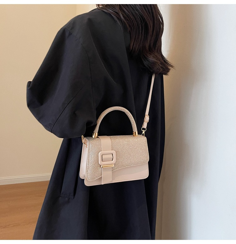 Taschen 2023 Neue Damentasche Gürtelschnalle Trendiges Nischendesign Handtasche Schlichte modische Schultertasche Damen Schräg_voghion.com