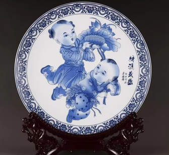 Assiette décorative à fleurs bleues et blanches pour anniversaire d'enfants de Qing Qianlong, assiette murale suspendue de style antique chinois, bleu a_voghion.com