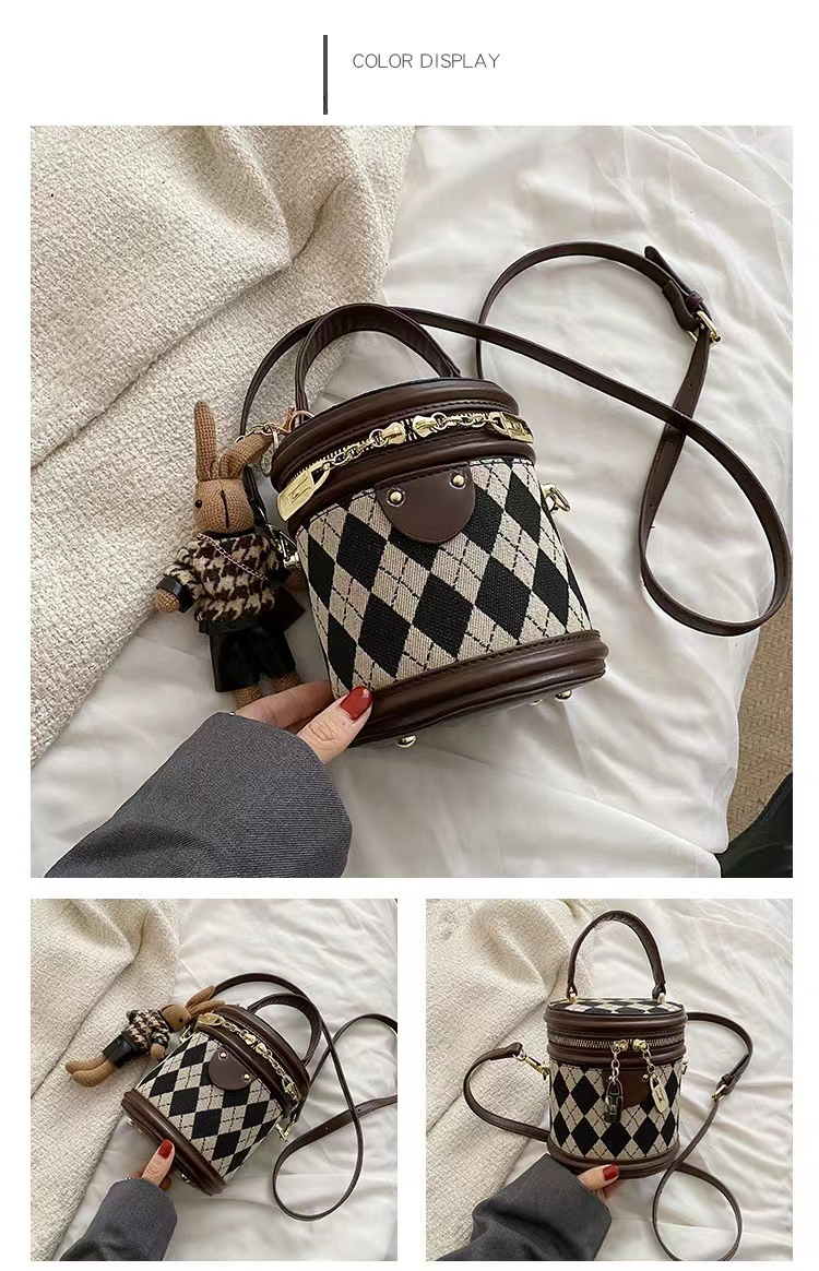 Borsa piccola popolare Borsa a tracolla portatile piccola folla di nuova moda 2023 da donna Borsa a secchiello portatile Texture Lingge_voghion.com