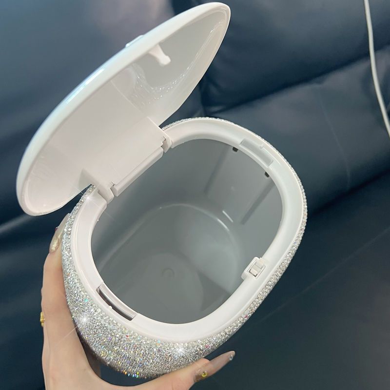 Elegant Diamond-Patterned Touchless Trash Can With Lid – Silent Press Open, 8L Office/Home Desk Bin, 100% Virgin Plastic (Gold/Silver/Black)_voghion.com