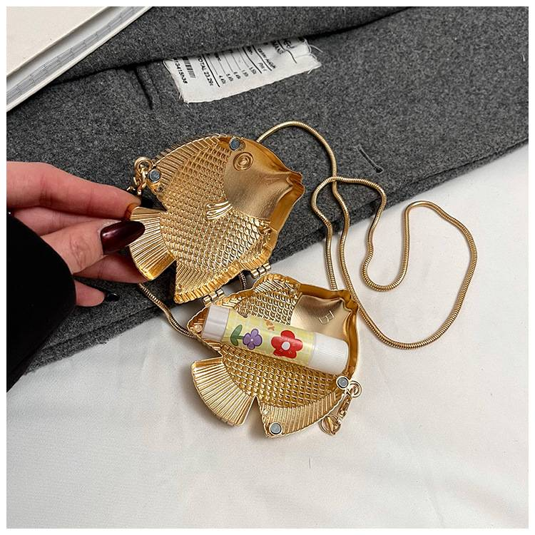 Mini sac à chaîne en métal tendance pour femme, nouveau sac à bandoulière avec personnalité Joker, petite boîte à poisson._voghion.com