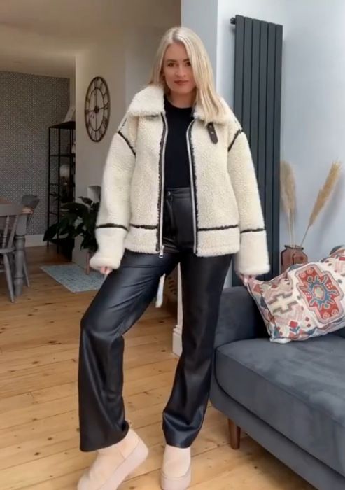 Blouson aviateur en fausse peau de mouton pour femme avec doublure polaire douillette, élégant manteau d'hiver zippé pour un style décontracté et streetwear, léger et chaud_voghion.com