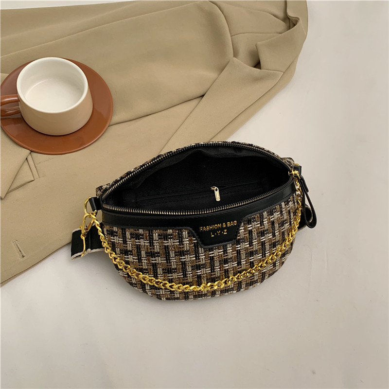 Large capacity braided chest bag with straps and single shoulder chain design_voghion.com