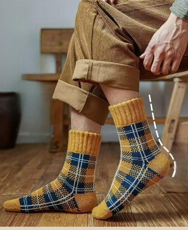Women's Socks Autumn And Winter Fleece Thickened Warm Wool Socks Medium Tube Socks Sleep Home Socks Winter Super Thick Snow Cold Stockings_voghion.com