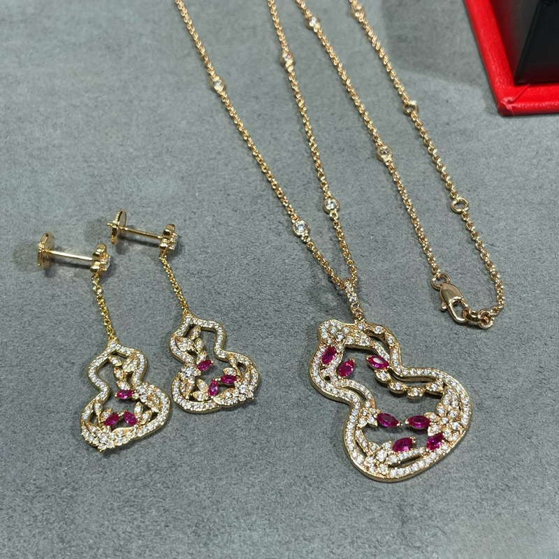 Designer's Classic Women's Full Diamond Vine Gourd Earrings Rose Gold Hollow Diamond Pendant Ruby Light Luxury Earrings Earrings_voghion.com