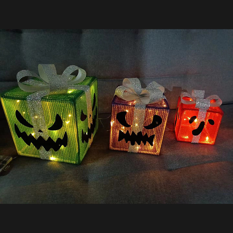 Set di luci a forma di zucca di Halloween - Decorazione artigianale in ferro a LED con volti spettrali e classici motivi a forma di zucca per decorazioni per feste, casa e esterni_voghion.com