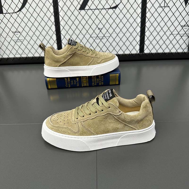 New autumn and winter fur men's shoes light casual sports shoes soft soles comfortable board shoes_voghion.com