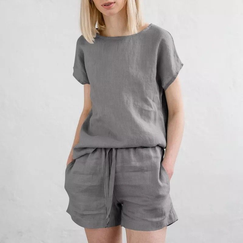 Tuta da donna con maniche corte, in cotone e lino, stile retrò, casual, tinta unita, con coulisse e pantaloncini._voghion.com