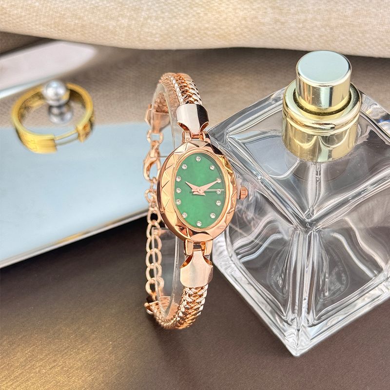 Montre femme ovale compacte rétro, bracelet réglable, bijoux, montre à quartz, petite montre dorée, travail quotidien, anniversaire, cadeau de Saint-Valentin_voghion.com