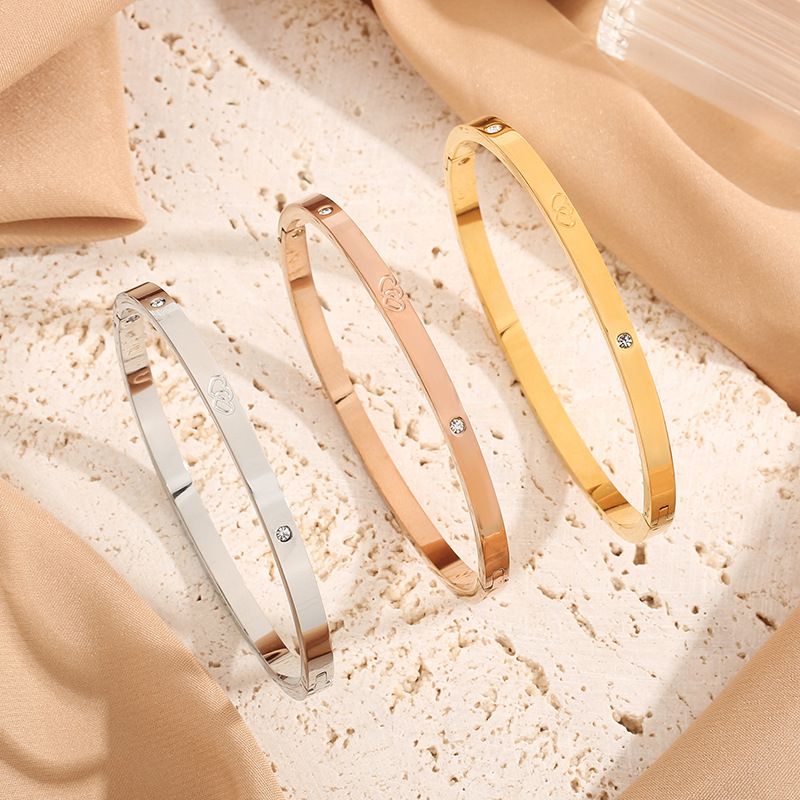 Pulseras de mujer de alta gama con doble corazón de circonita y acero de titanio, no se decolora, pulsera de temperamento simple, joyería para damas._voghion.com