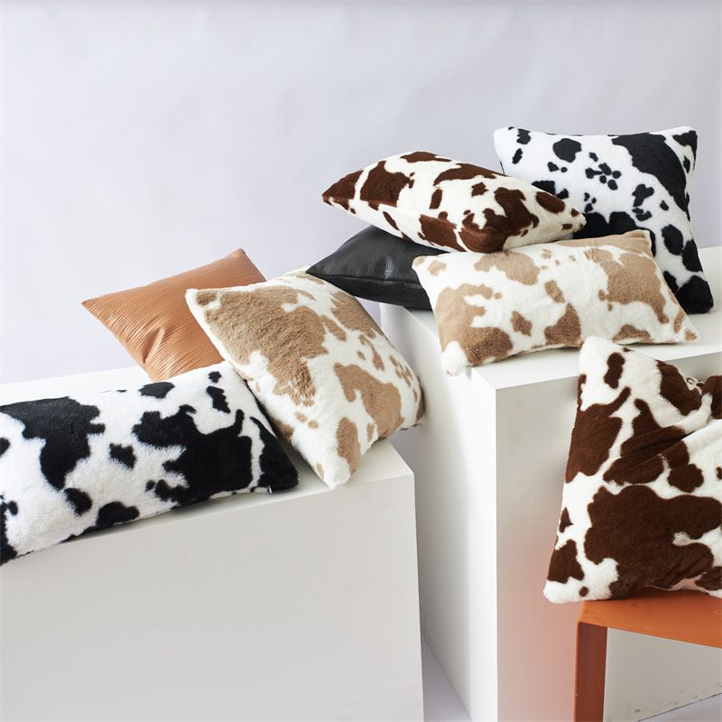 Vente à chaud transfrontalière 2022 nouvelle taie d'oreiller en peluche double face en forme de fleur de vache, coussin de canapé imprimé super doux de style artistique_voghion.com
