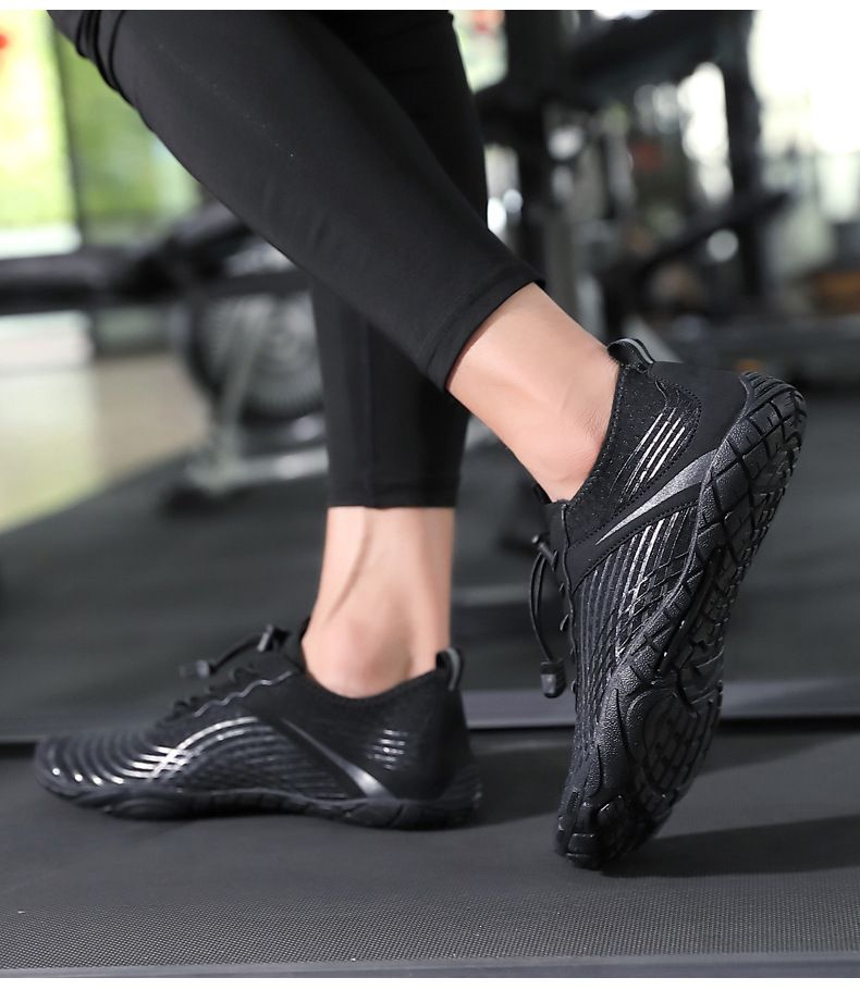 Nuove scarpe da nuoto Scarpe da spiaggia per esterni Scarpe da acqua per coppie Scarpe ad asciugatura rapida a piedi nudi Scarpe da acqua per lo snorkeling Scarpe da trampolino_voghion.com