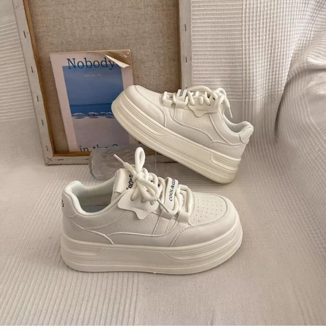 Sneakers da donna bianche con suola spessa di alta qualità, scarpe con plateau rialzate di nicchia_voghion.com