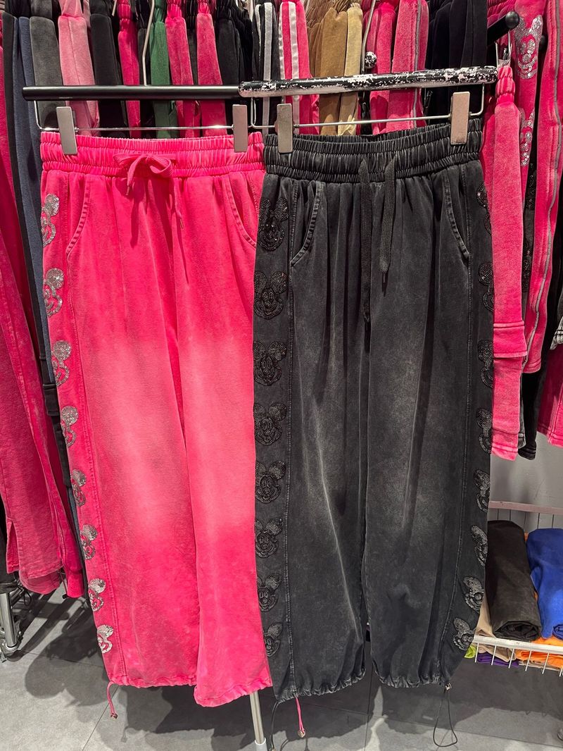 Women's Clothing Heavy Industry Hot Diamond Cartoon Sweatpants Slim Elastic Waist Casual Sports Trousers_voghion.com