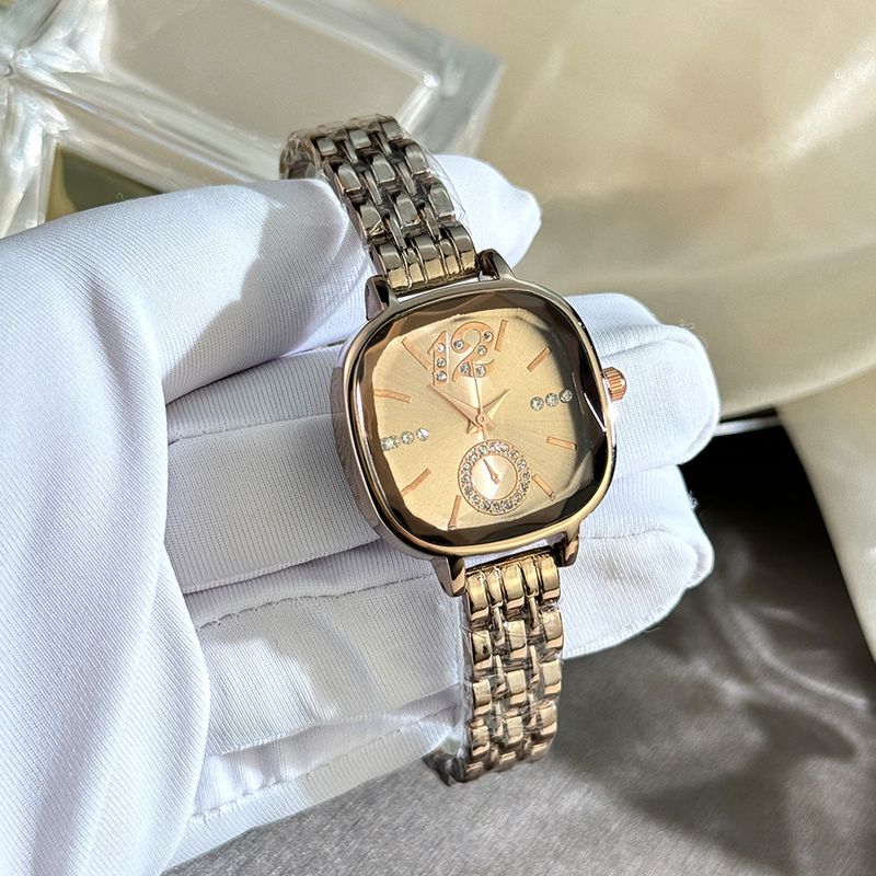 Orologio quadrato in vetro sfaccettato, orologio al quarzo di lusso, orologio da donna con temperamento di nicchia, da lavoro, quotidiano, compleanno, anniversario, regalo di San Valentino_voghion.com