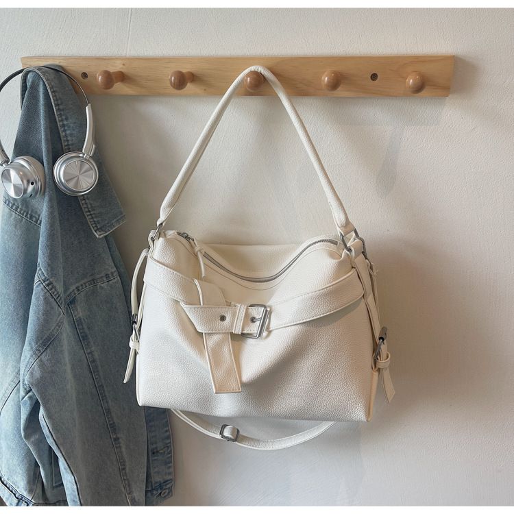 Sac fourre-tout tendance pour femme, grande capacité, en PU souple, avec fermeture éclair, pour un usage quotidien, disponible en noir, beige, marron et argent._voghion.com