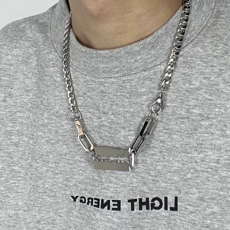 Collana geometrica cava di marca cubana di nicchia, trendy e versatile, con catena in titanio e acciaio, per uomo._voghion.com
