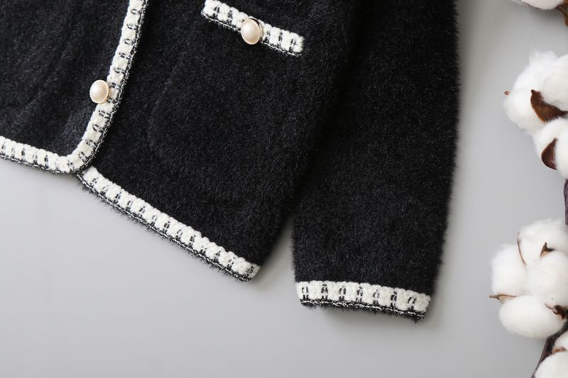 Pull en tricot doux imitation vison pour mère et enfant, cardigan d'hiver confortable avec col montant et manches longues rayées pour grands enfants (120-160 cm) - Crème/Noir_voghion.com