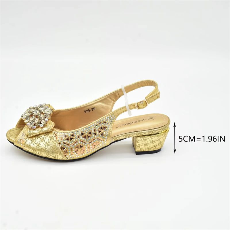 Skotaske med diamantpressetilbehør blomsterspænde højhælede sandaler Mode banket bryllupsfest_voghion.com