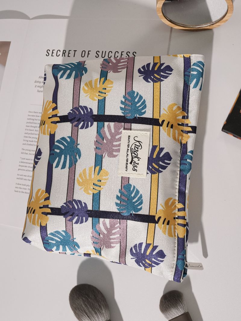 TK Xiyin Cross Border Spezialversorgung Graffiti Geometrisches Hochwertiges Stickmuster Hochwertige tragbare Aufbewahrungskosmetiktasche Fabrik_voghion.com