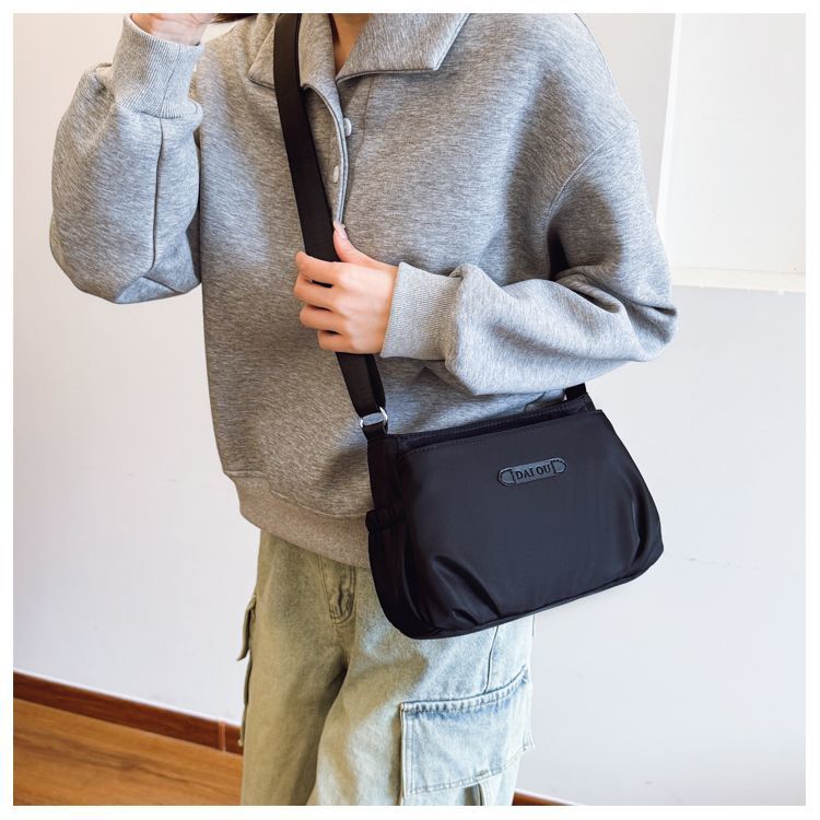 Oxford Cloth For Women, Lightweight Multi-layer Nylon Canvas, Mother's Middle-aged Women's Single Shoulder Crossbody_voghion.com