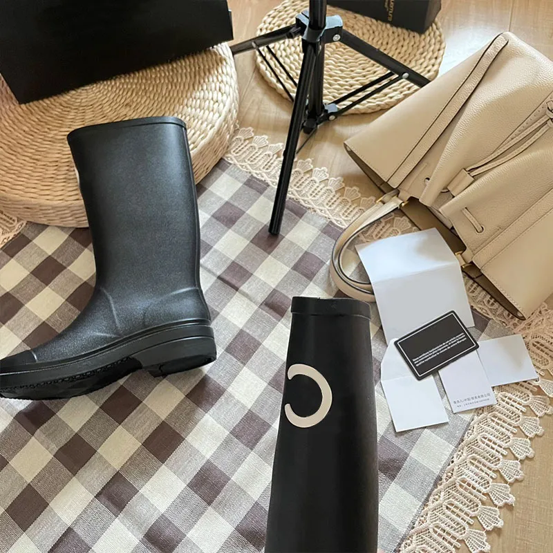 Designer Heel Thick Sole Long Fashion Square Toe Men Women Rubber Boots New Waterproof Anti Slip High Tube Rain Shoes_voghion.com