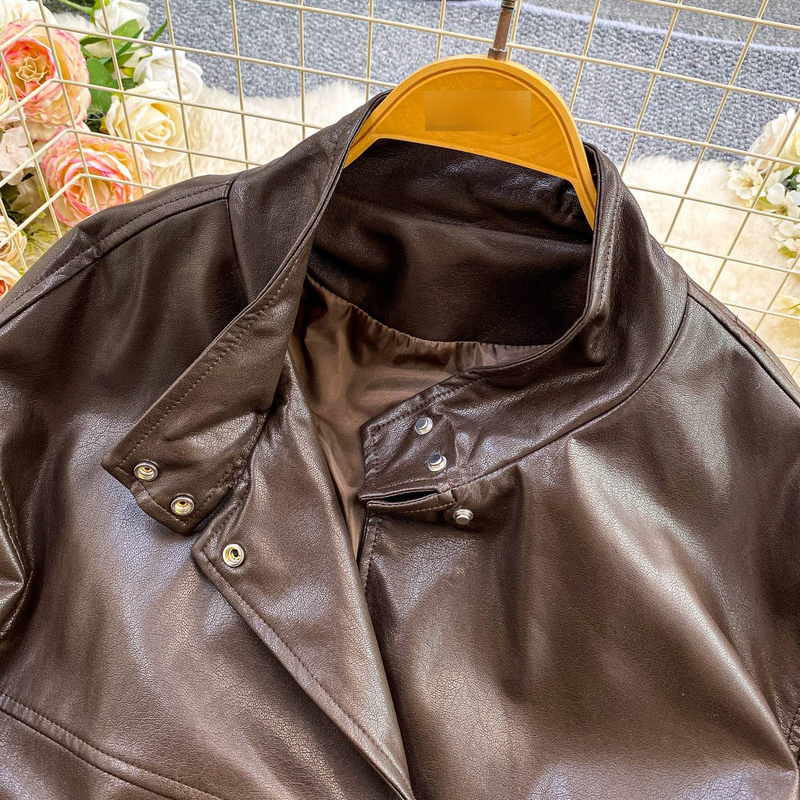 Trench da donna in similpelle color caffè con cintura in vita, vestibilità slim, manica lunga, lunghezza media, giacca invernale autunnale_voghion.com
