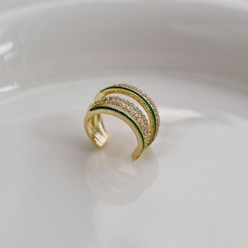 Bijou d'oreille en zircone en forme de C pour femme, sans perçage, clip d'oreille géométrique, boucle d'oreille bohème élégante et stylée, à porter au quotidien._voghion.com