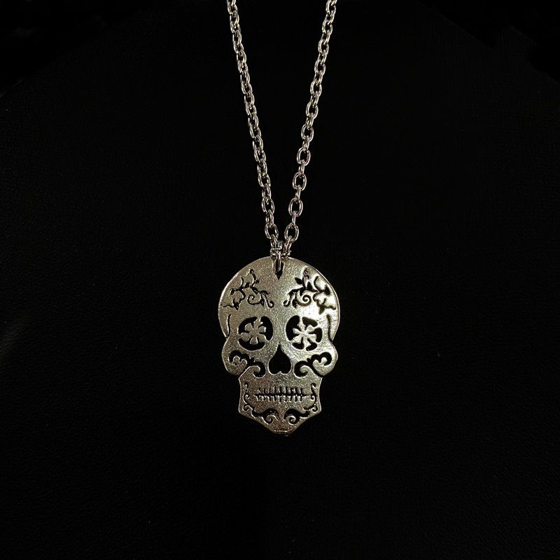 Necklaces Vintage Skull Pendant Necklace Women's Ethnic Skull Necklace_voghion.com