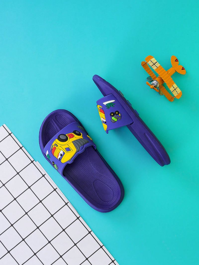 Ciabatte in schiuma comode, alla moda, trendy, casual e leggere per bambini, in estate e in autunno._voghion.com