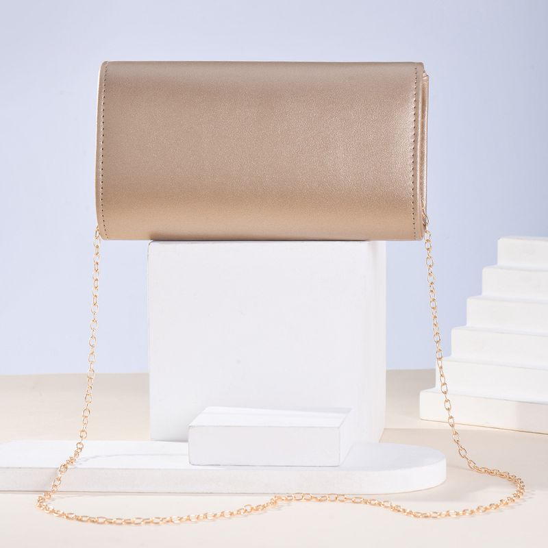 Borse da donna Nuova borsa da sera lunga per donna Borsa a tracolla con fibbia a foglia in morbida pelle PU Spot all'ingrosso_voghion.com